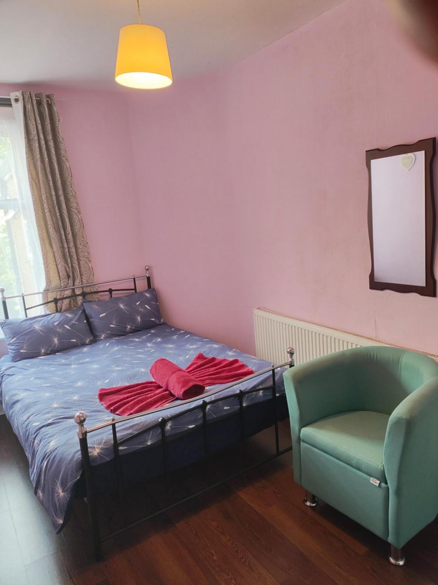 Charming Double Bed Retreat Hotell London Eksteriør bilde