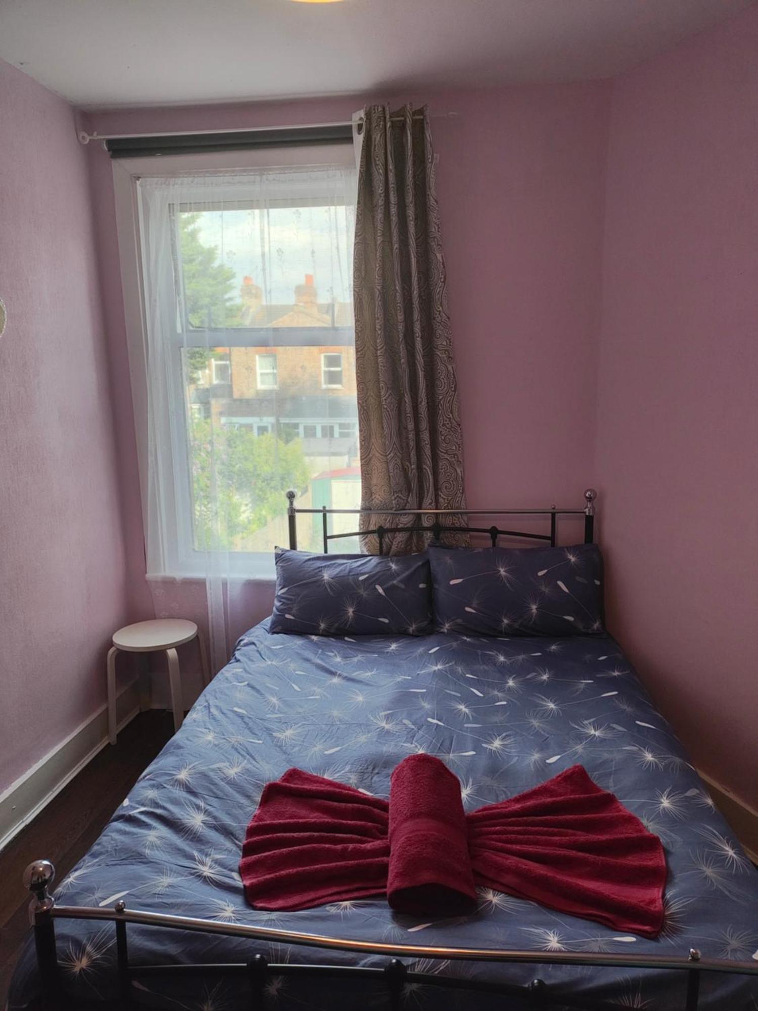 Charming Double Bed Retreat Hotell London Eksteriør bilde